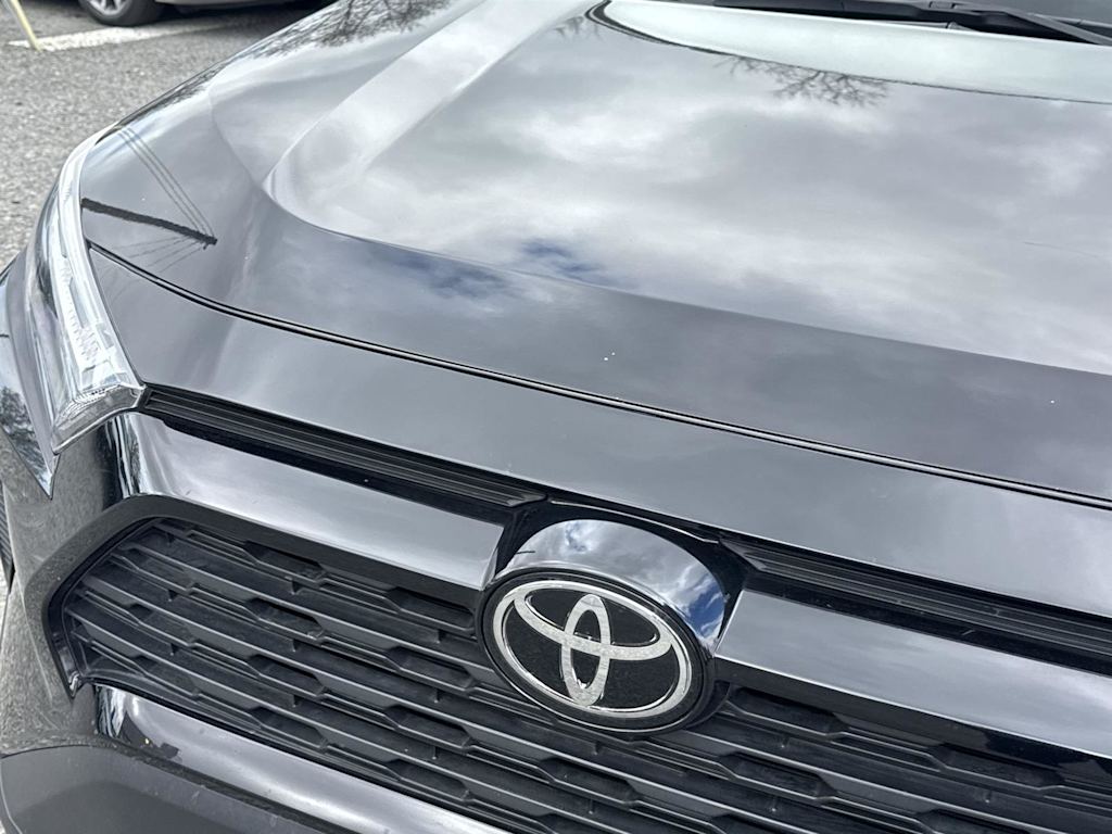 2023 Toyota RAV4 XLE 7