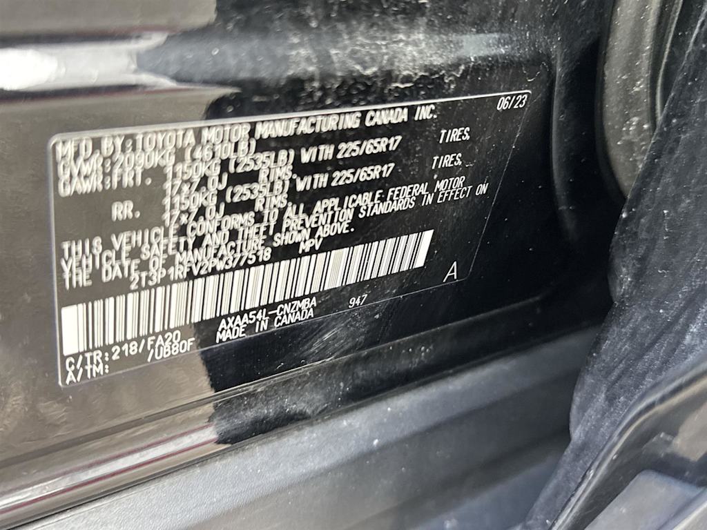 2023 Toyota RAV4 XLE 15