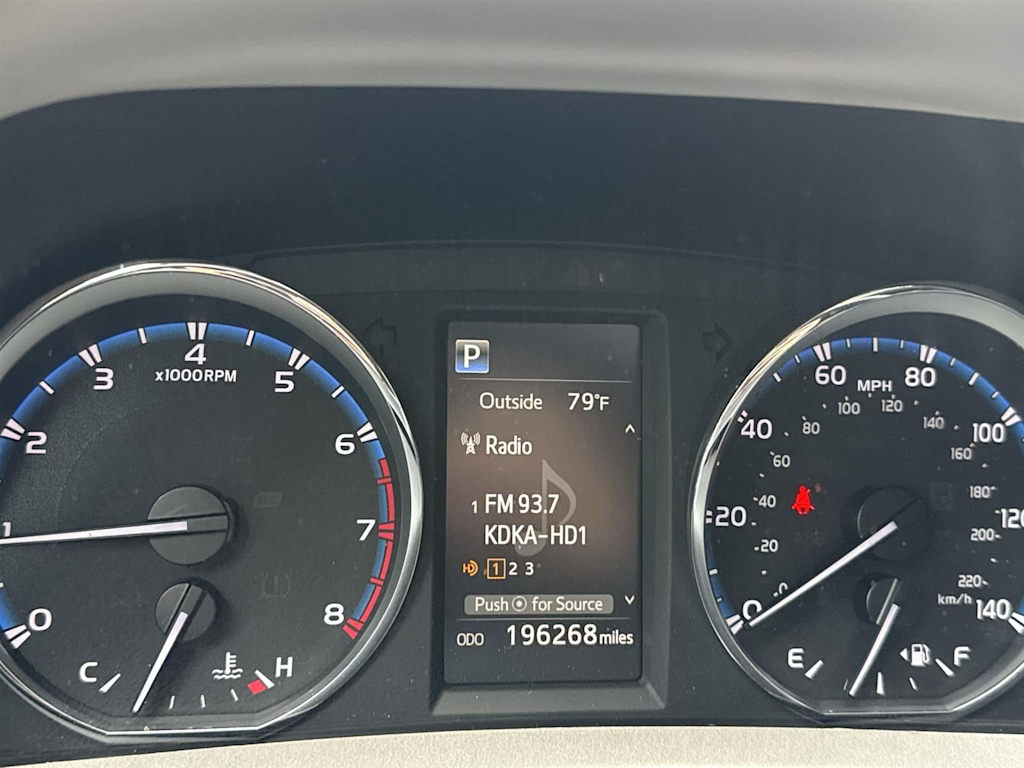 Thumbnail: 2016 Toyota RAV4 - 12