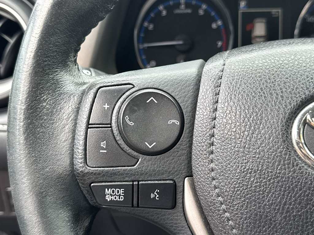 Thumbnail: 2016 Toyota RAV4 - 24