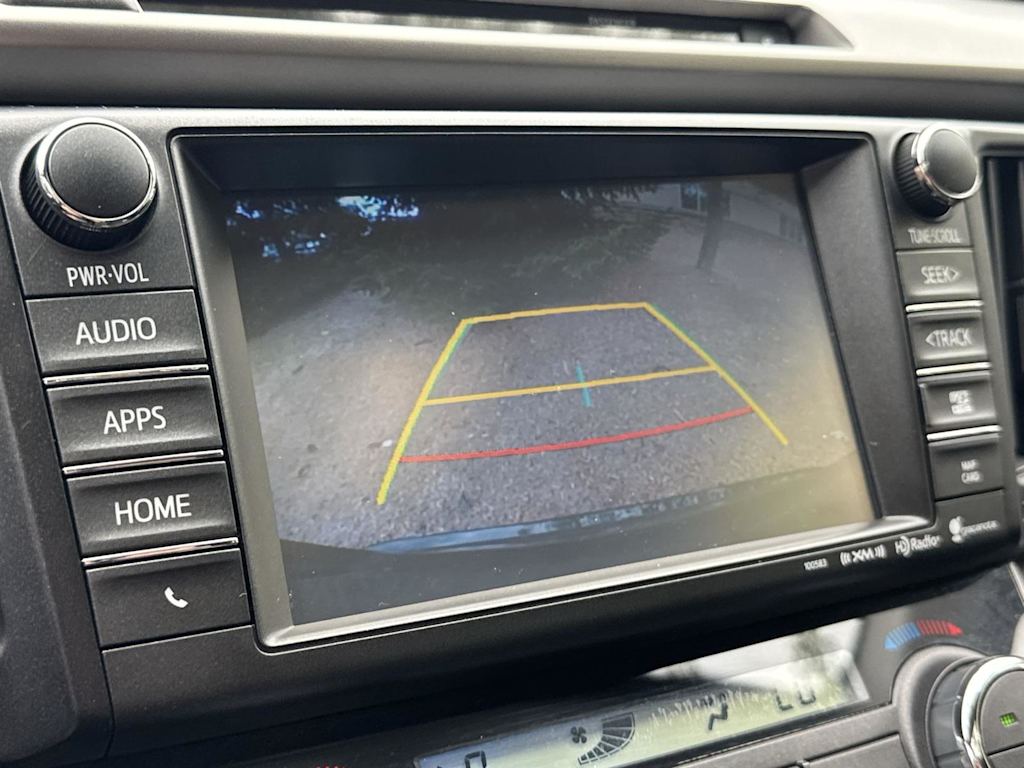 Thumbnail: 2016 Toyota RAV4 - 28