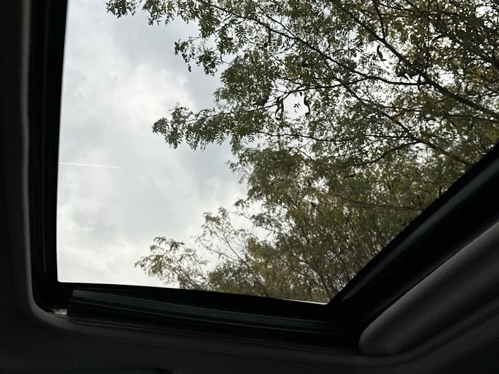 Thumbnail: 2016 Toyota RAV4 - 15