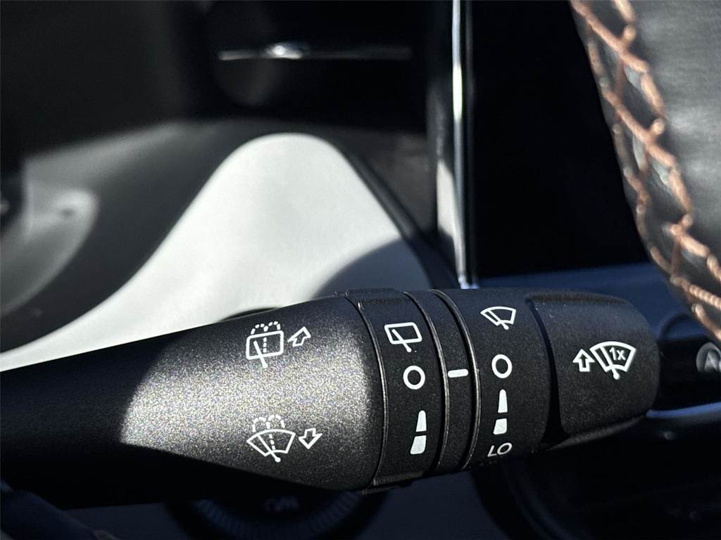Thumbnail: 2022 Jeep Compass - 10