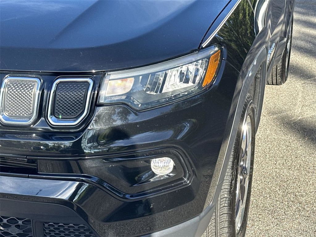 Thumbnail: 2022 Jeep Compass - 17