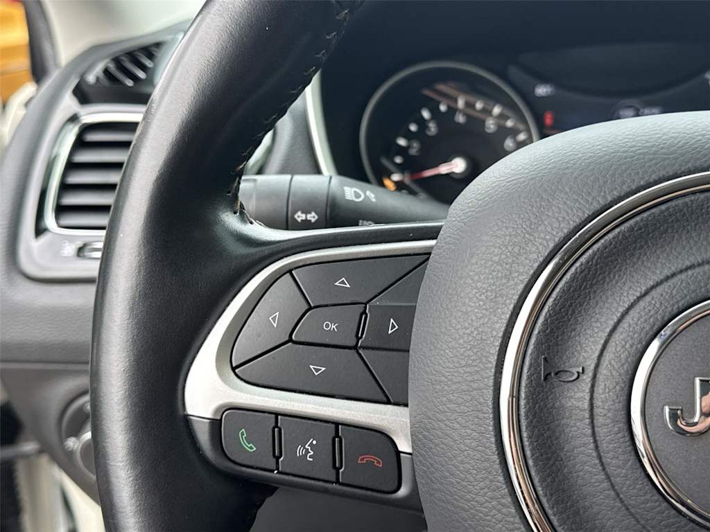 Thumbnail: 2020 Jeep Compass - 24