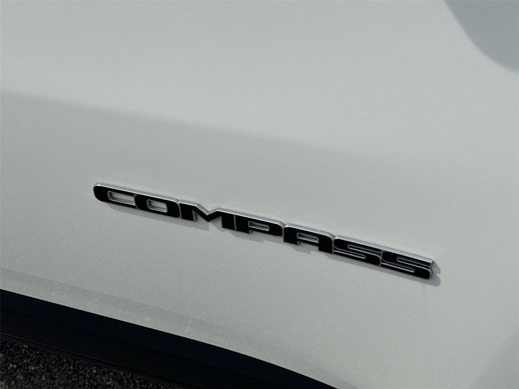 Thumbnail: 2020 Jeep Compass - 22