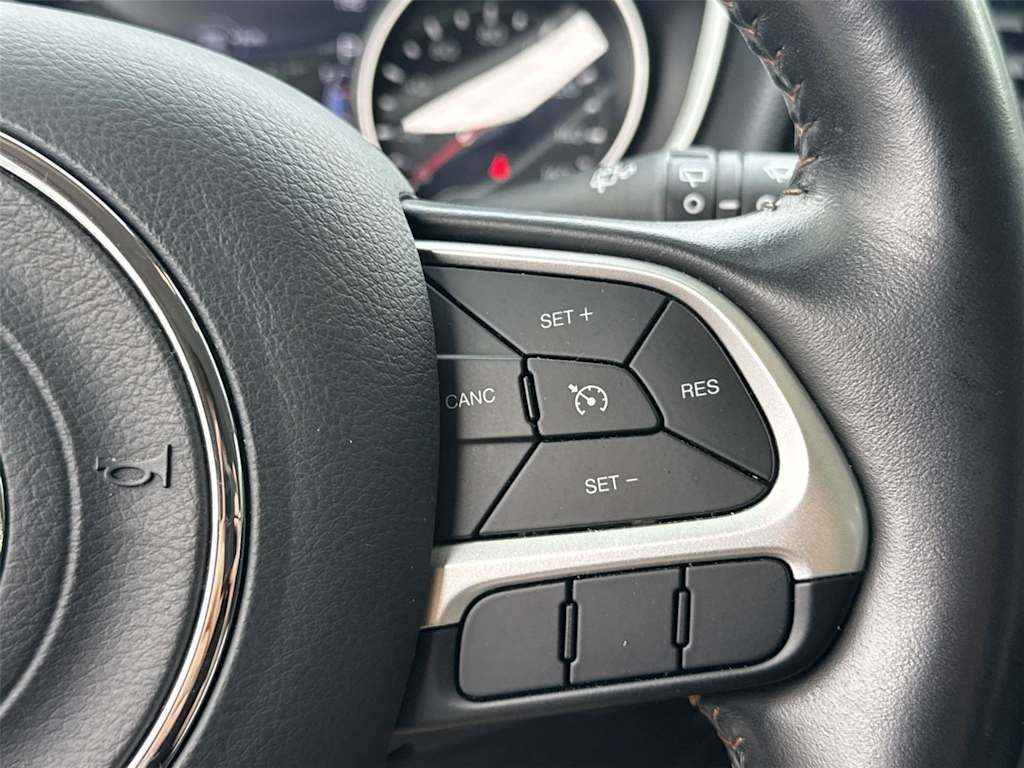 Thumbnail: 2020 Jeep Compass - 25