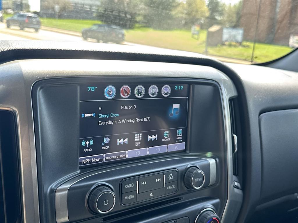 2018 Chevrolet Silverado 1500 LT 27