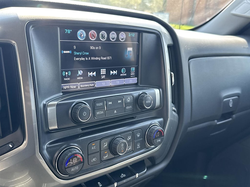 2018 Chevrolet Silverado 1500 LT 12
