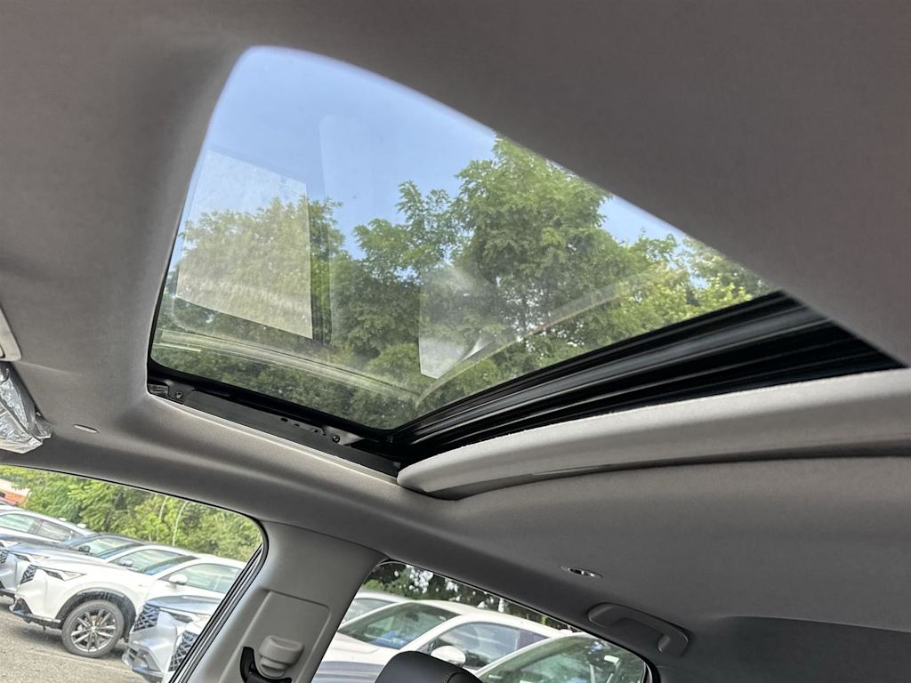 Thumbnail: 2025 Acura ADX - 20