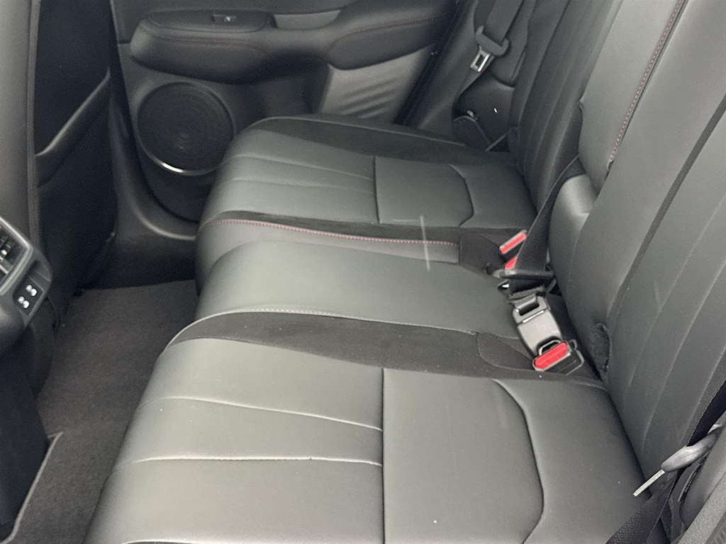 Thumbnail: 2025 Acura ADX - 10