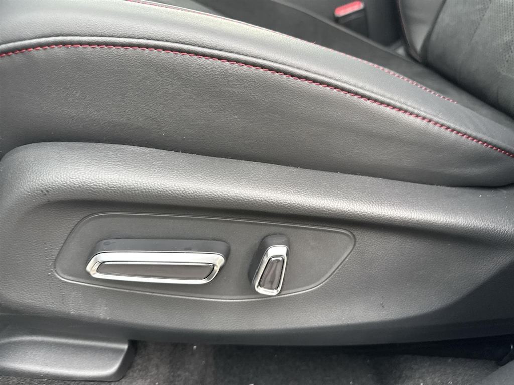 Thumbnail: 2025 Acura ADX - 19