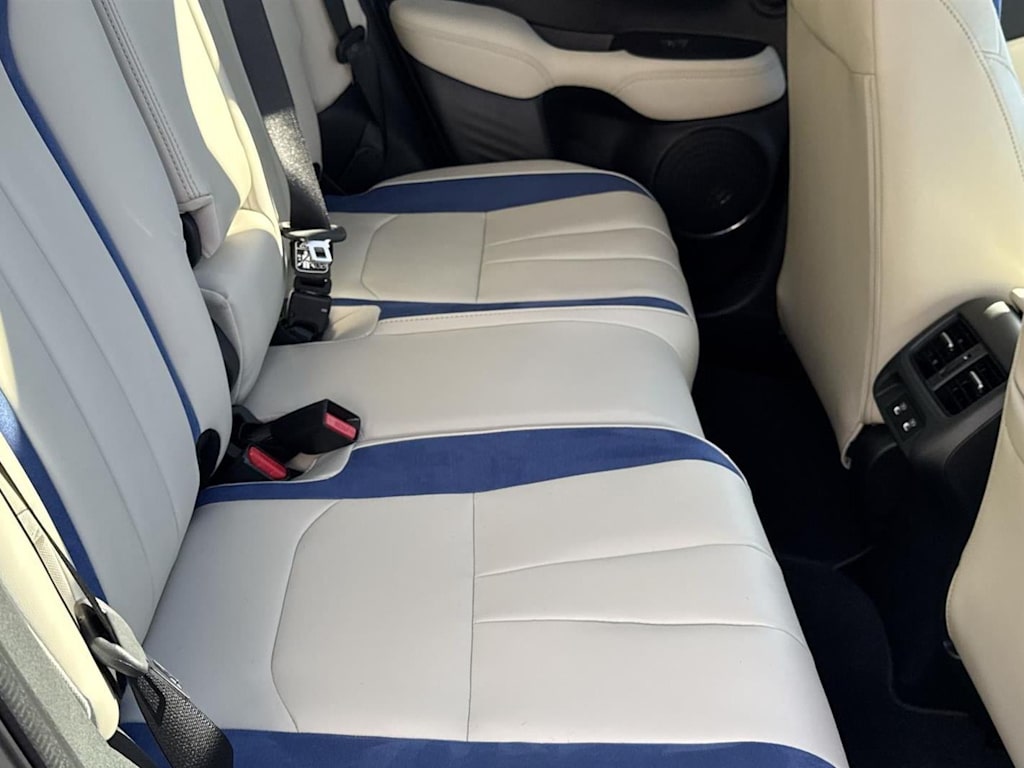 Thumbnail: 2025 Acura ADX - 9