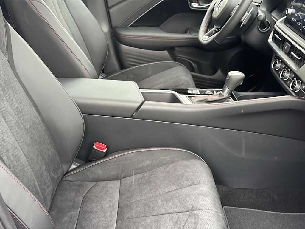 Thumbnail: 2025 Acura ADX - 22