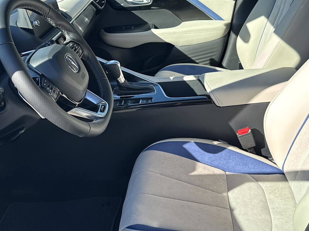 Thumbnail: 2025 Acura ADX - 9