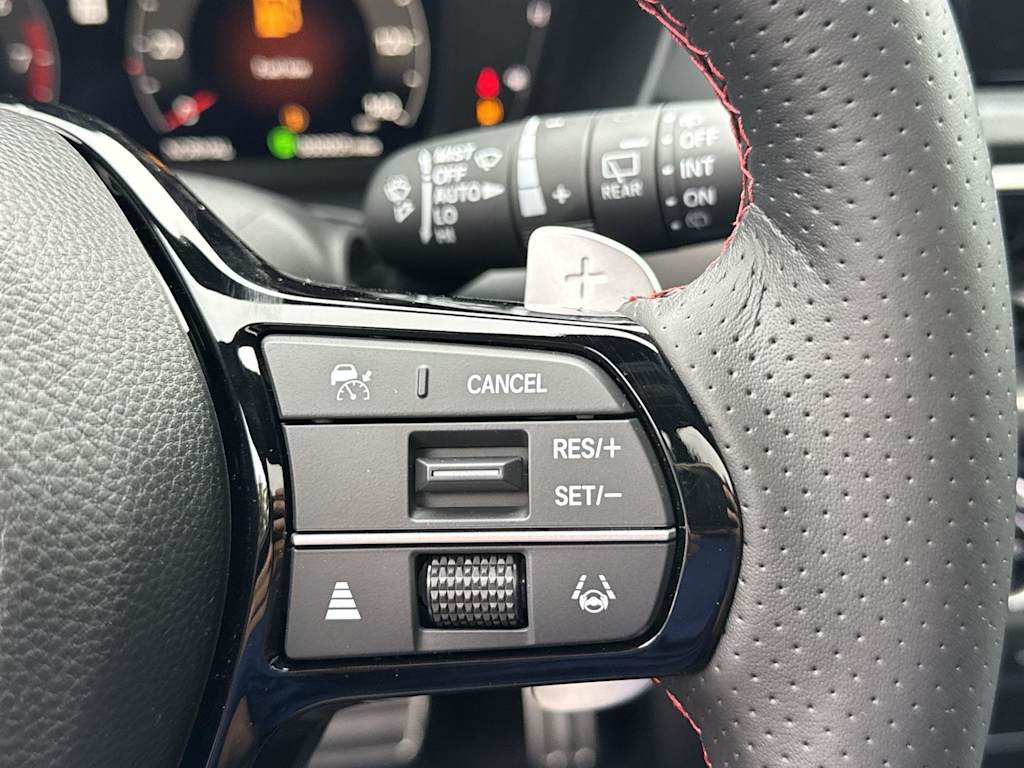 Thumbnail: 2025 Acura ADX - 25