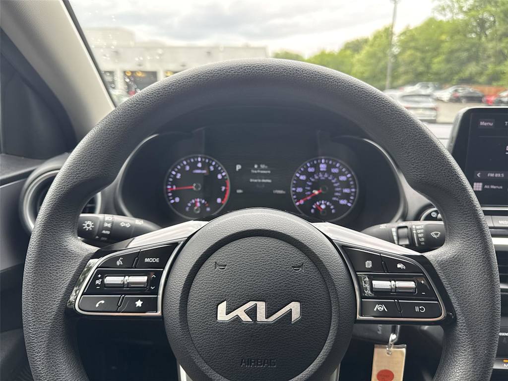 Thumbnail: 2023 Kia Forte - 2