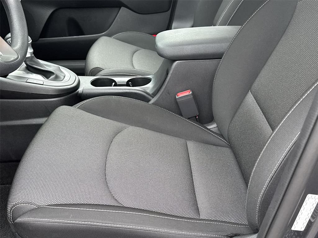 Thumbnail: 2023 Kia Forte - 9