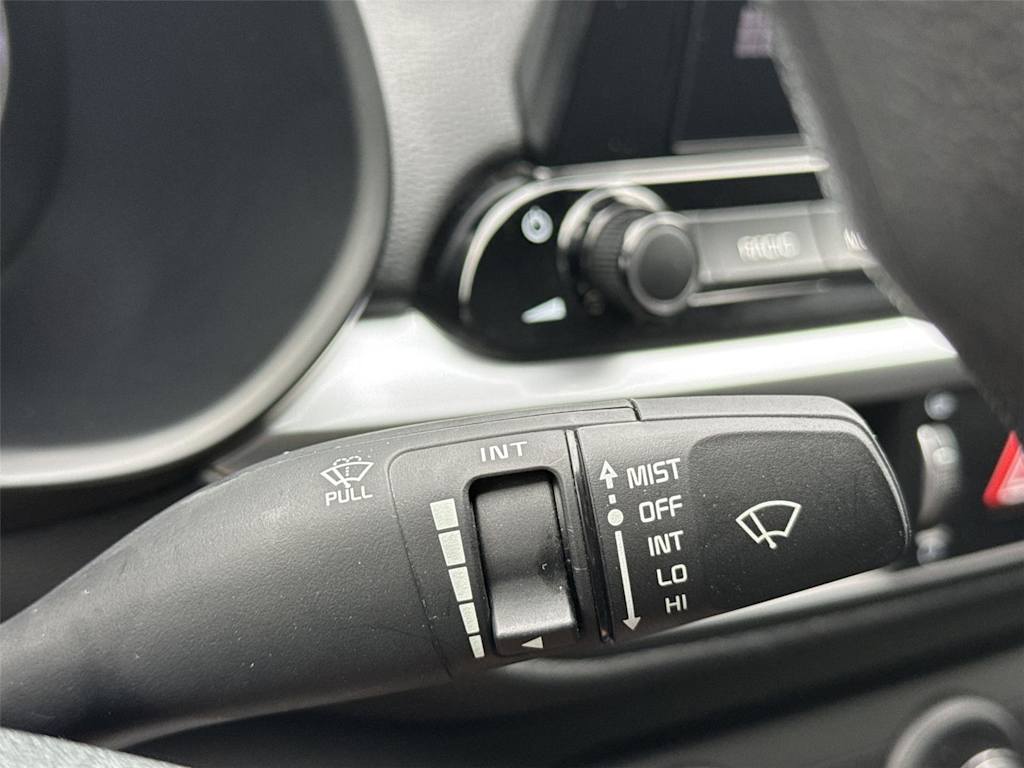 Thumbnail: 2023 Kia Forte - 24