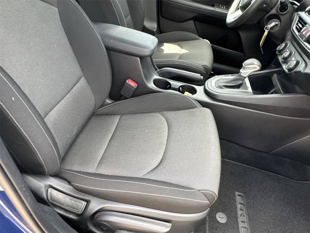 Thumbnail: 2023 Kia Forte - 19