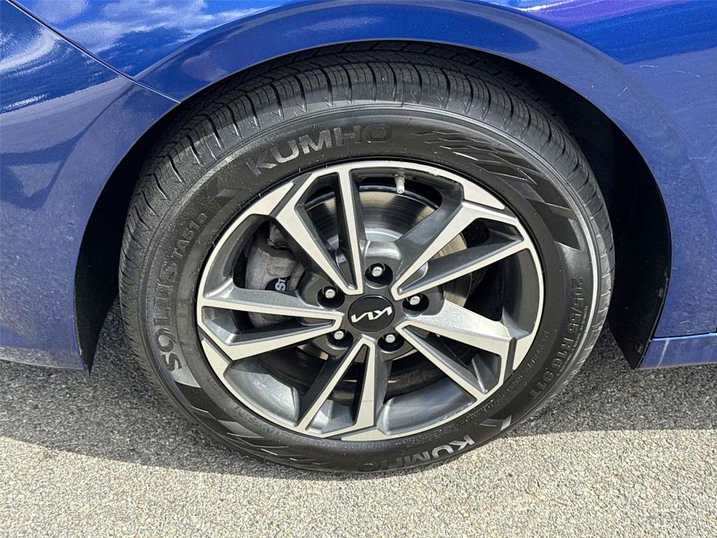 Thumbnail: 2023 Kia Forte - 7
