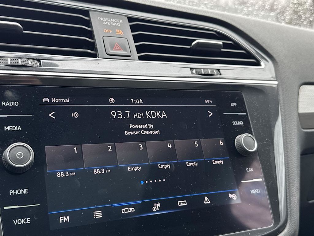 Thumbnail: 2021 Volkswagen Tiguan - 21