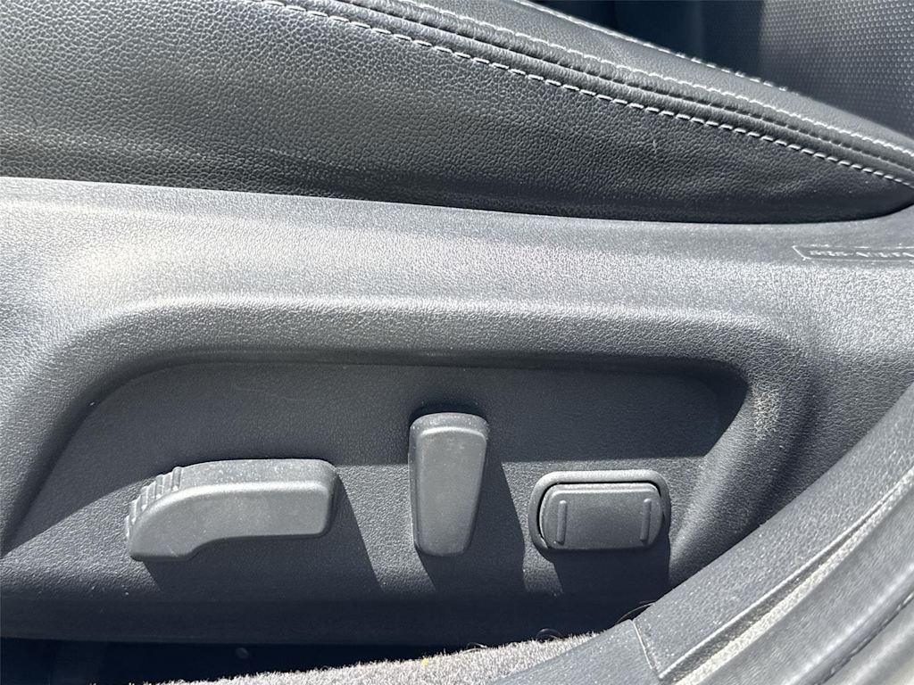 Thumbnail: 2016 Subaru Outback - 16