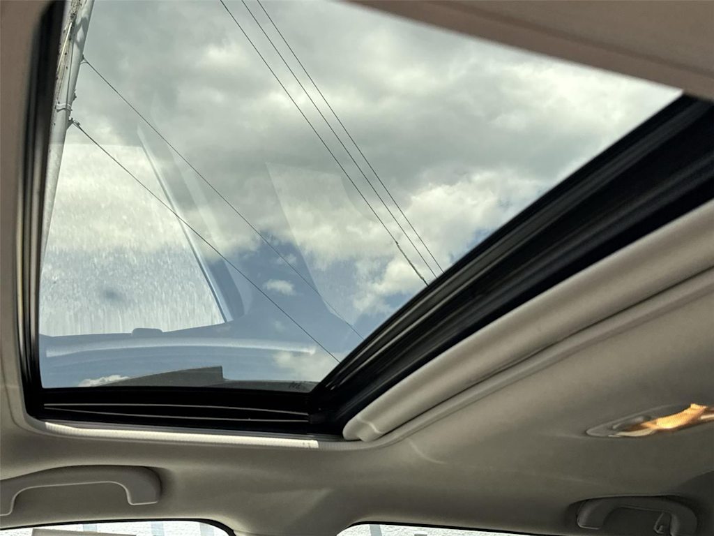 Thumbnail: 2016 Subaru Outback - 17