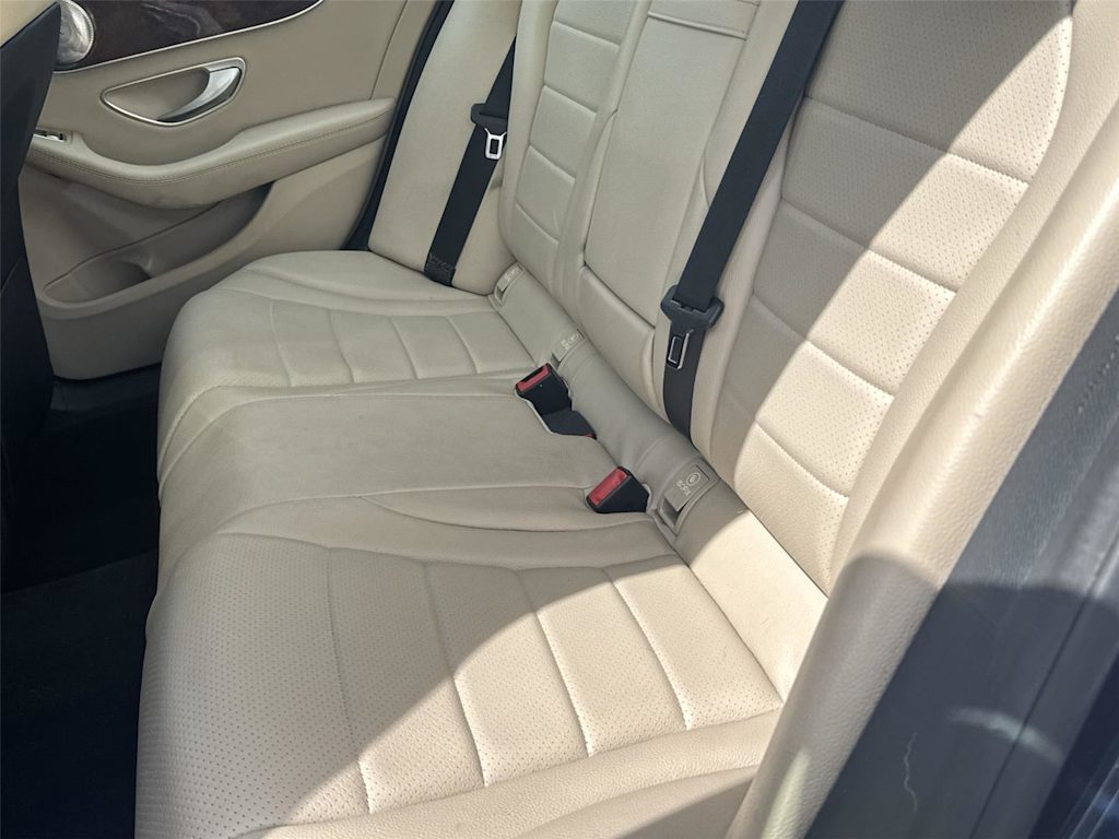 Thumbnail: 2017 Mercedes-Benz C-Class - 11