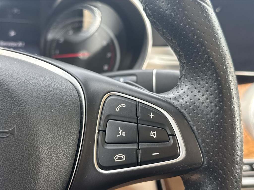 Thumbnail: 2017 Mercedes-Benz C-Class - 24