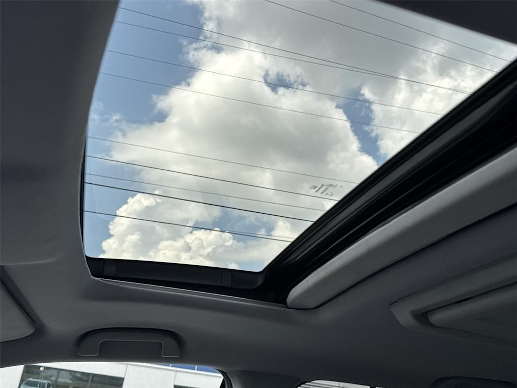 Thumbnail: 2016 Honda Pilot - 21