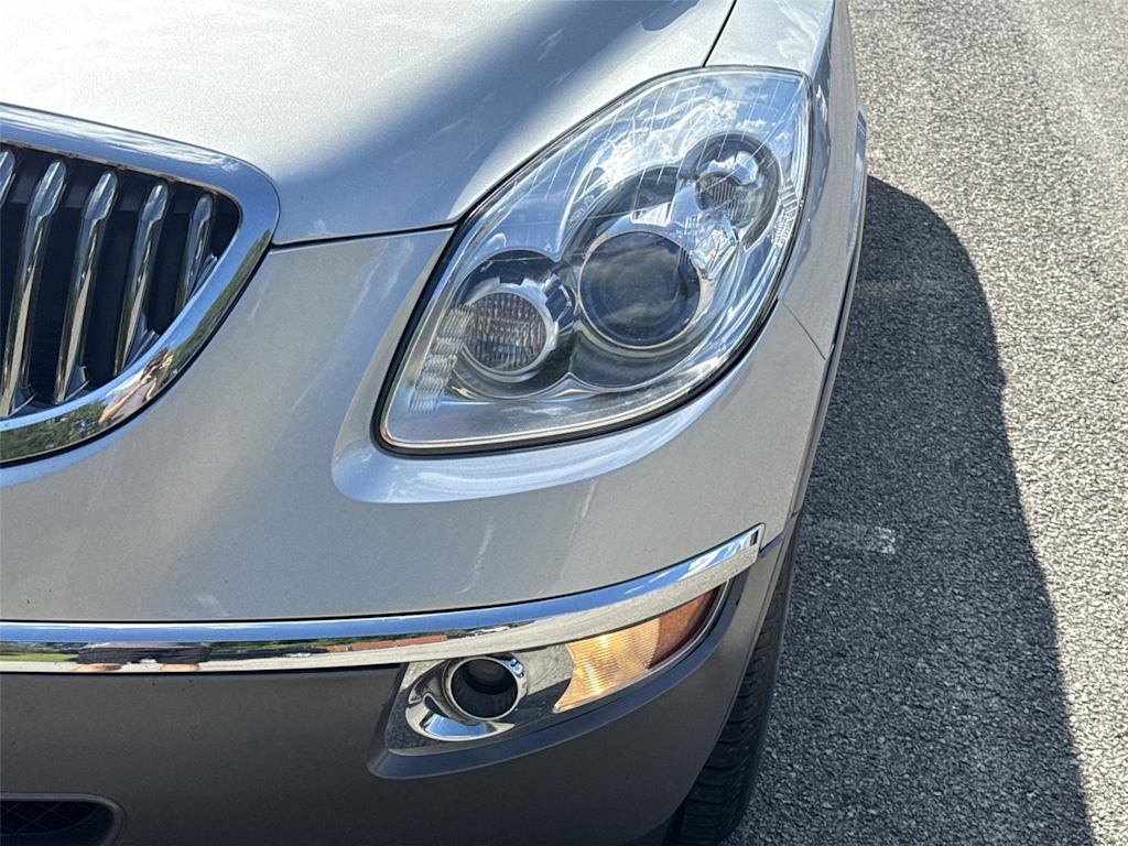 Thumbnail: 2011 Buick Enclave - 20