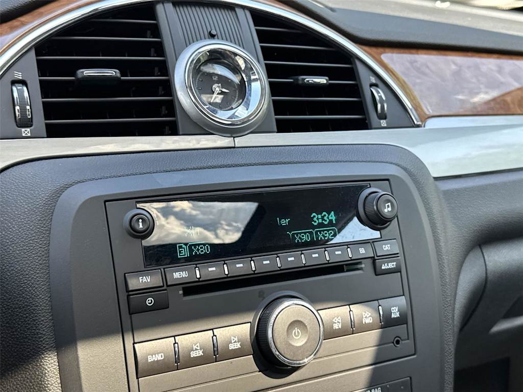 Thumbnail: 2011 Buick Enclave - 29