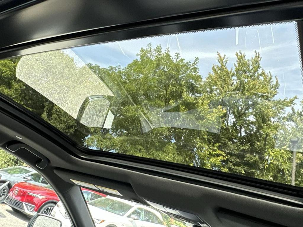 Thumbnail: 2026 Acura RDX - 22