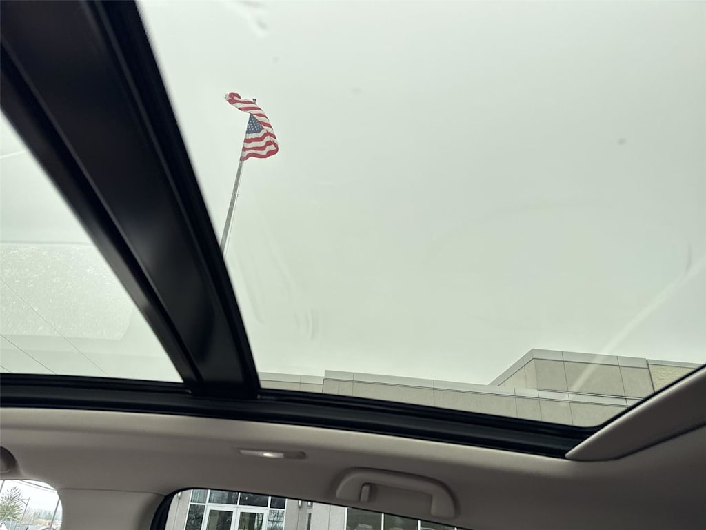 Thumbnail: 2023 Acura RDX - 7