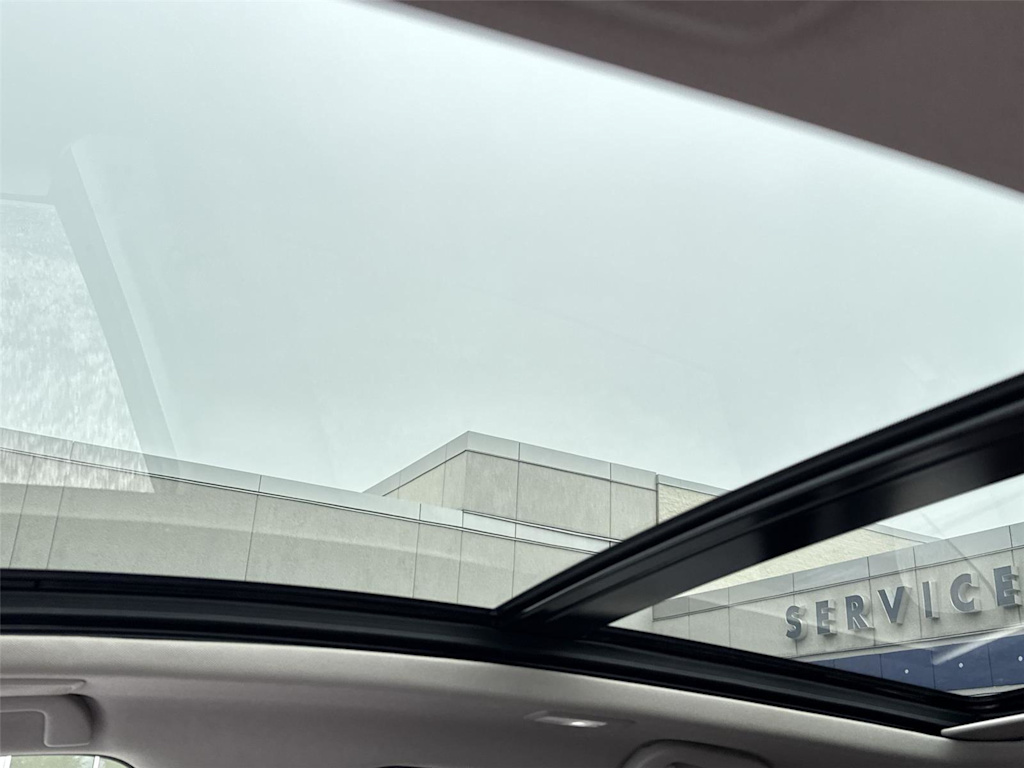 Thumbnail: 2023 Acura RDX - 21