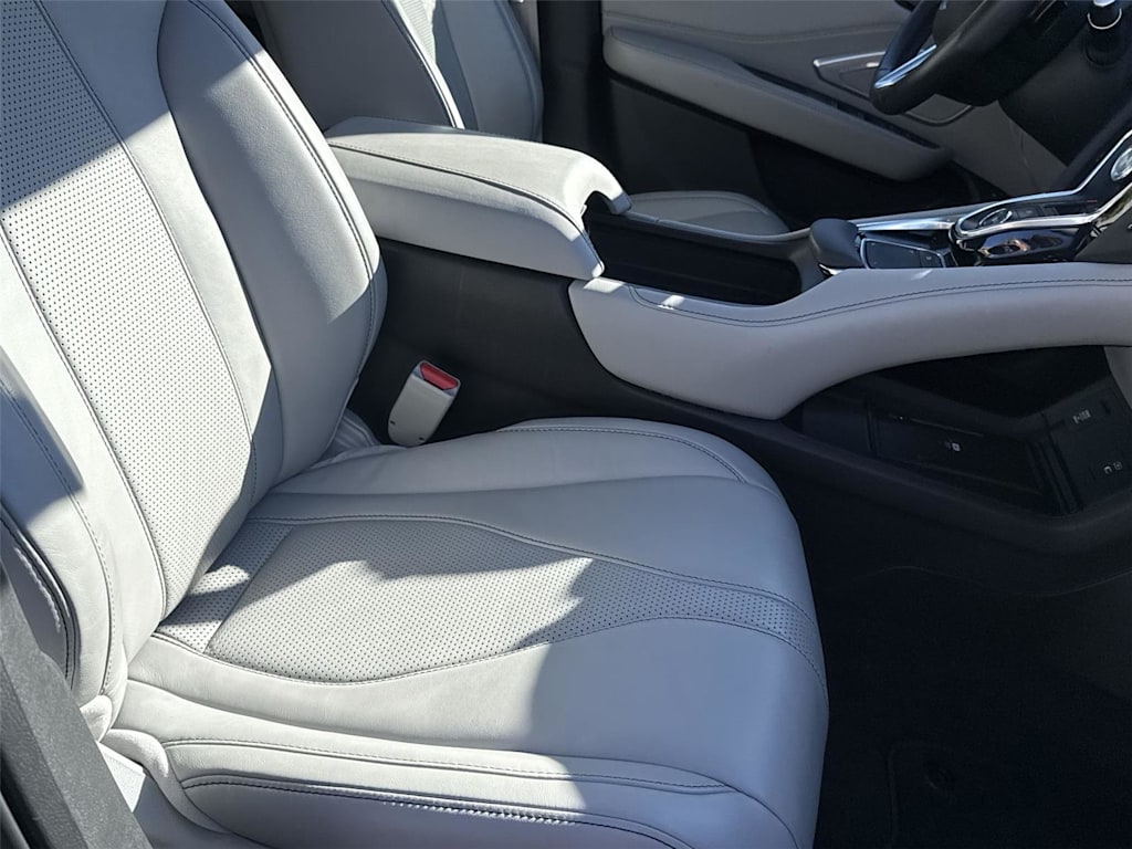 Thumbnail: 2023 Acura RDX - 23