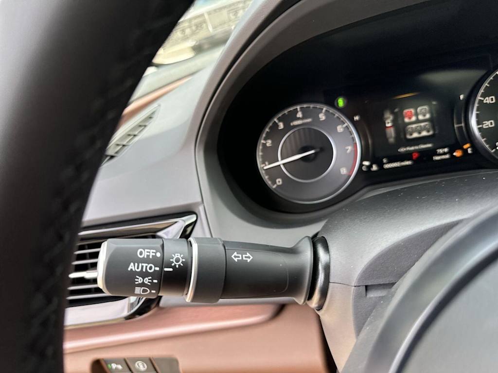 Thumbnail: 2026 Acura RDX - 25