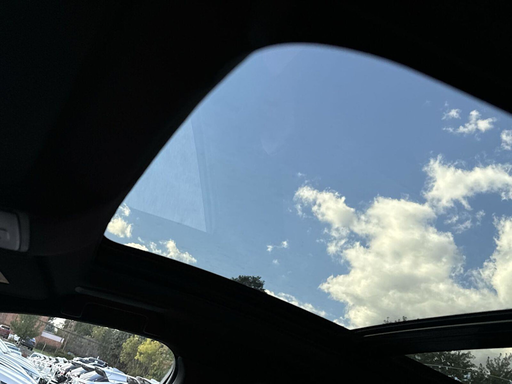 Thumbnail: 2026 Acura RDX - 20