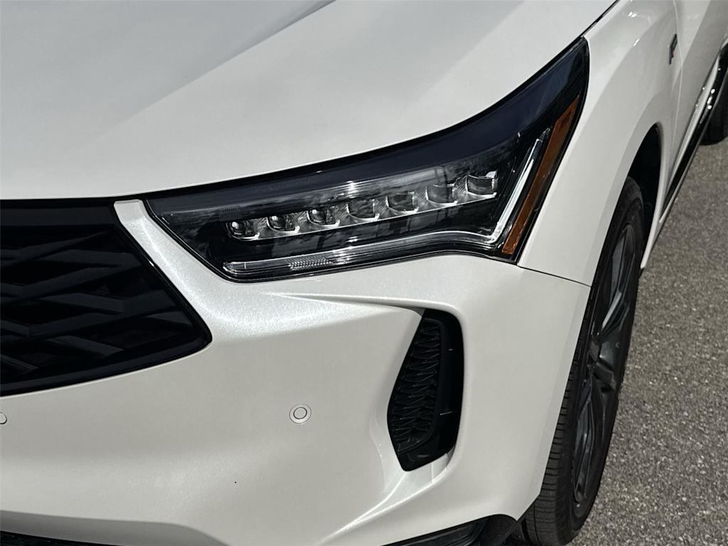 Thumbnail: 2026 Acura RDX - 18