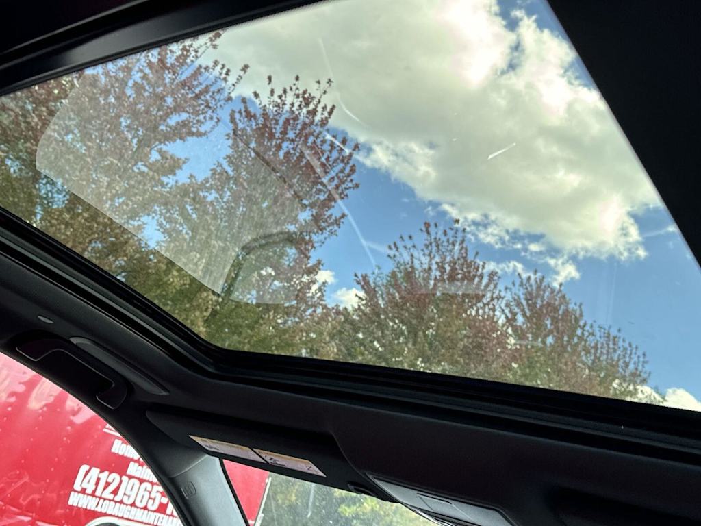 Thumbnail: 2026 Acura RDX - 7