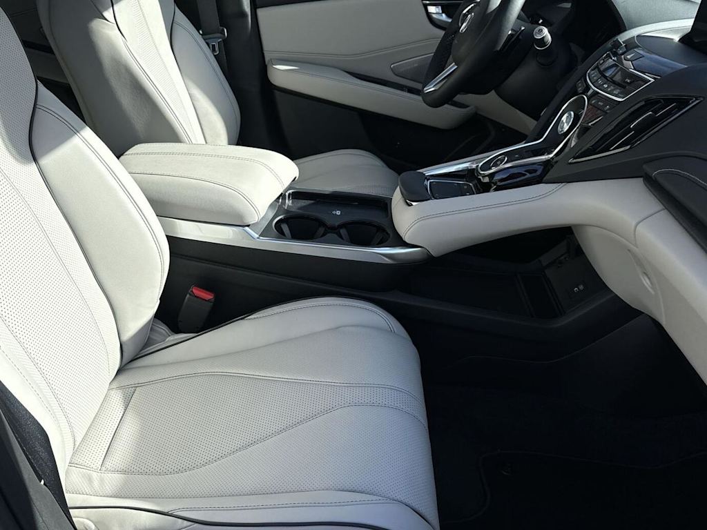 Thumbnail: 2026 Acura RDX - 25