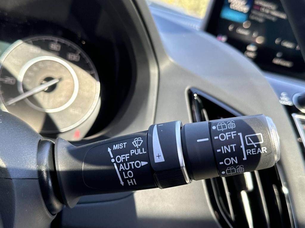 Thumbnail: 2026 Acura RDX - 12