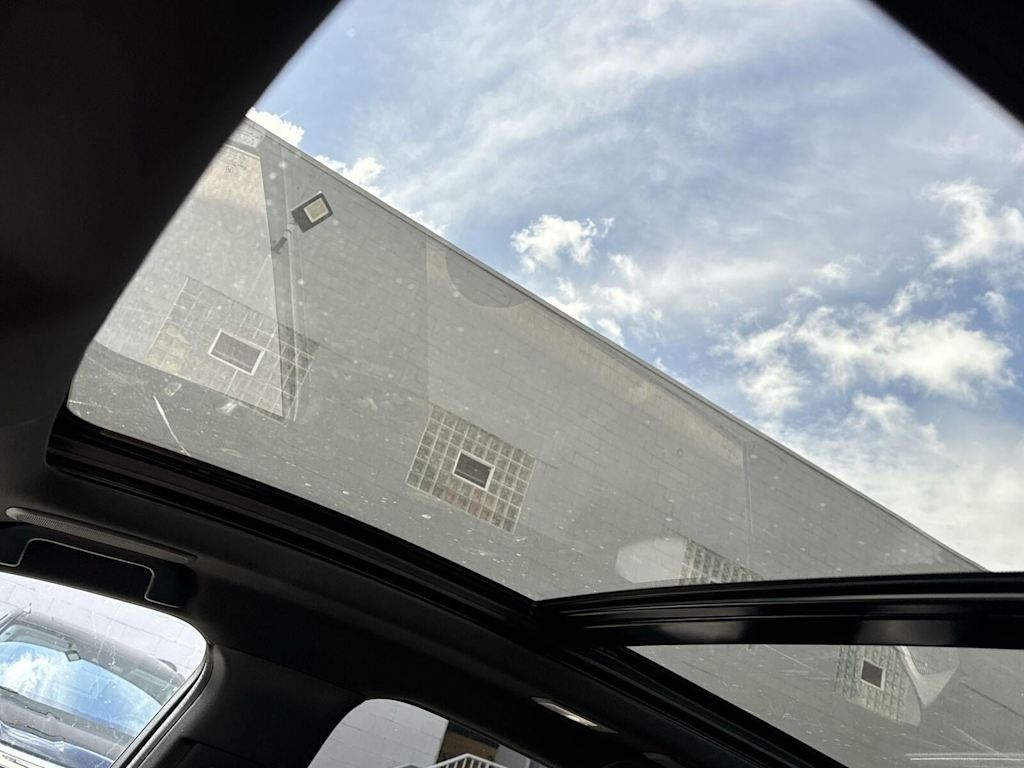 Thumbnail: 2026 Acura RDX - 24