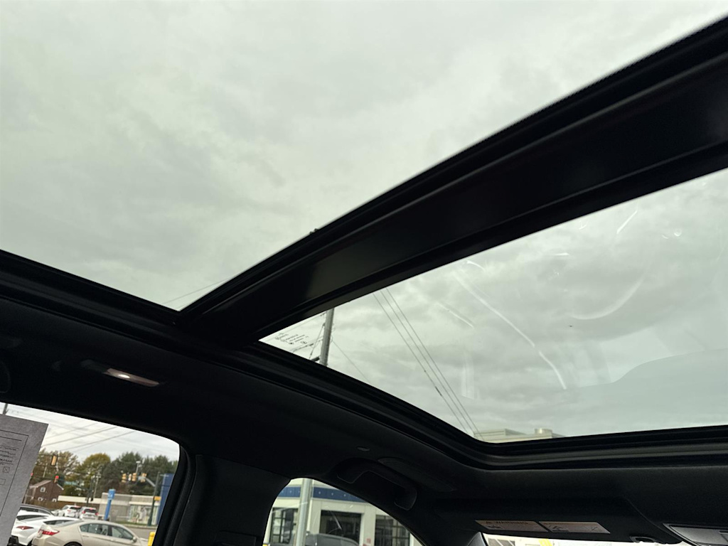 Thumbnail: 2023 Acura RDX - 23