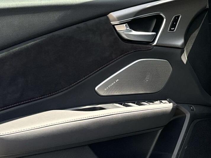 Thumbnail: 2026 Acura RDX - 21