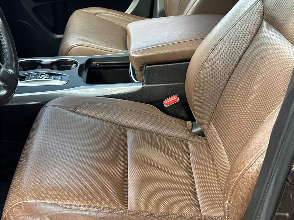 Thumbnail: 2019 Acura MDX - 8