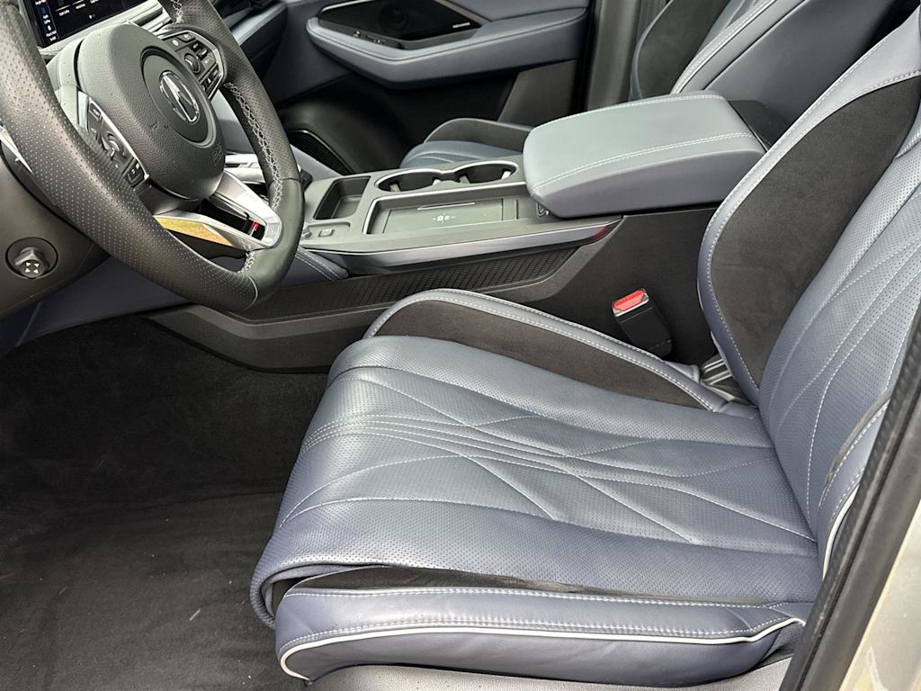 Thumbnail: 2025 Acura MDX - 9