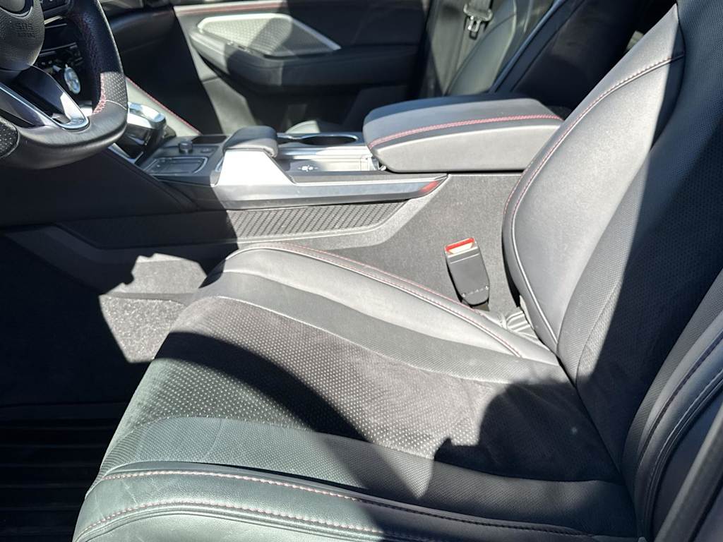 Thumbnail: 2023 Acura MDX - 8