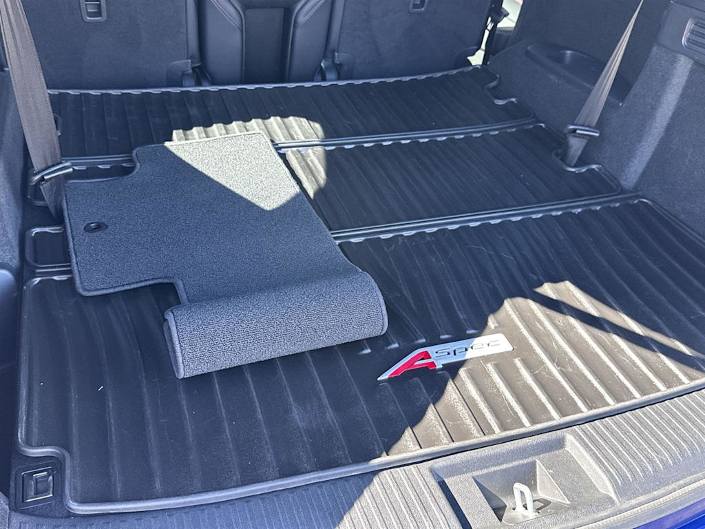 Thumbnail: 2023 Acura MDX - 13